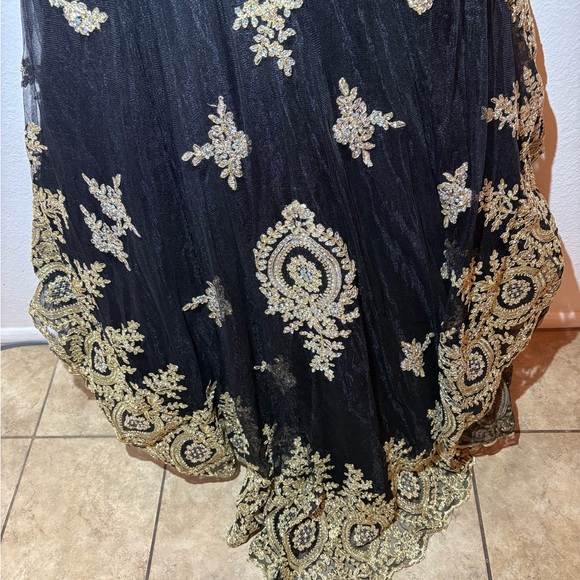 Abby Paris Formal Dress By Lucci Lu - Picture 11 of 15